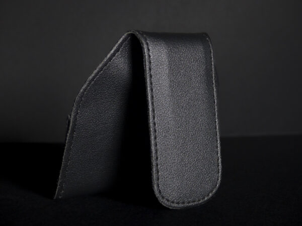 Porte-craie Taom en simili cuir noir