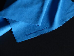 Chiffon d’entretien bleu roi – Nettoyage bois et vernis pour queues de billard